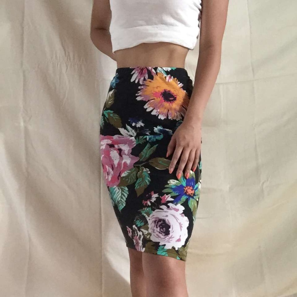 Floral midi skirt